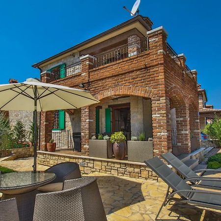 Villa Istriana Jakob With Pool Tar-Vabriga Exteriör bild